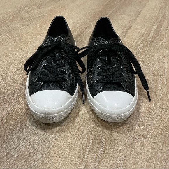 Coach Empire Leather Sneaker, Size 7 - Picture 3 of 11